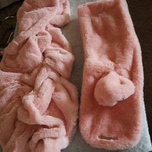 Bebe scarves nwot